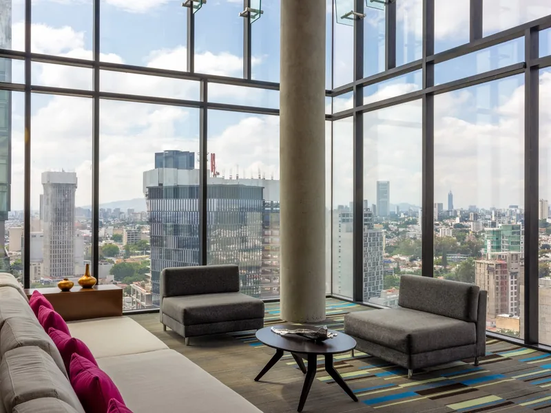 Sala interior — Hotel Guadalajara Country Club by HNF