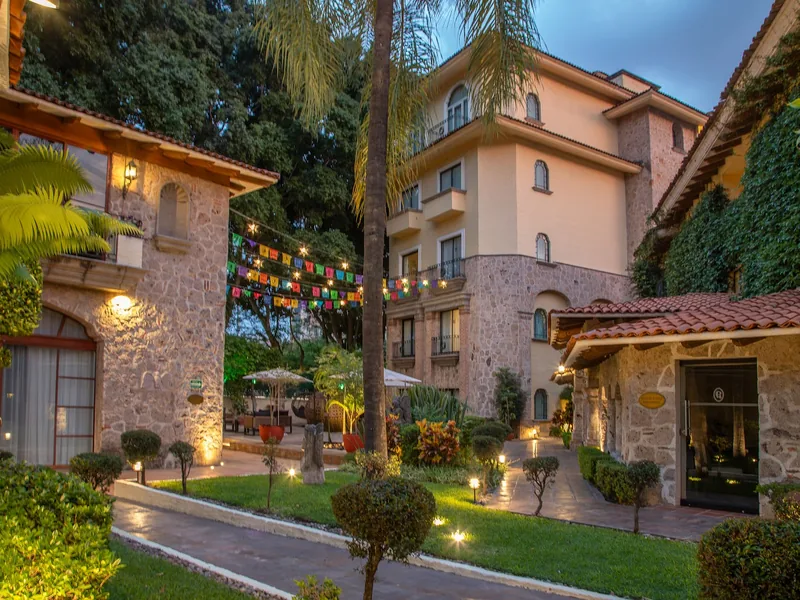 Jardín del hotel — Hotel Quinta Real Guadalajara