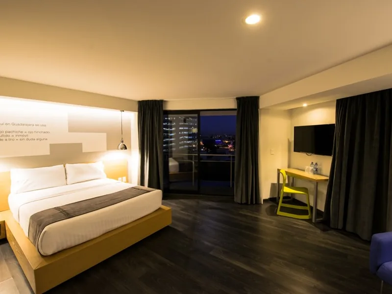 Habitación del hotel — Hotel Perla Central