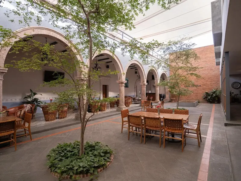 Patio interior — Casa Cocula