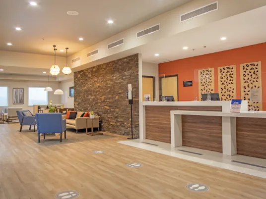 Recepción — Candlewood Suites Guadalajara